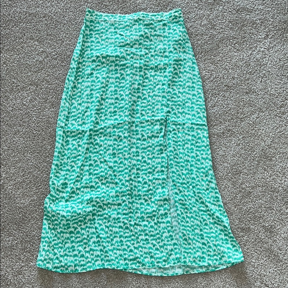 H&M Green Midi Pencil Skirt Resort Wear